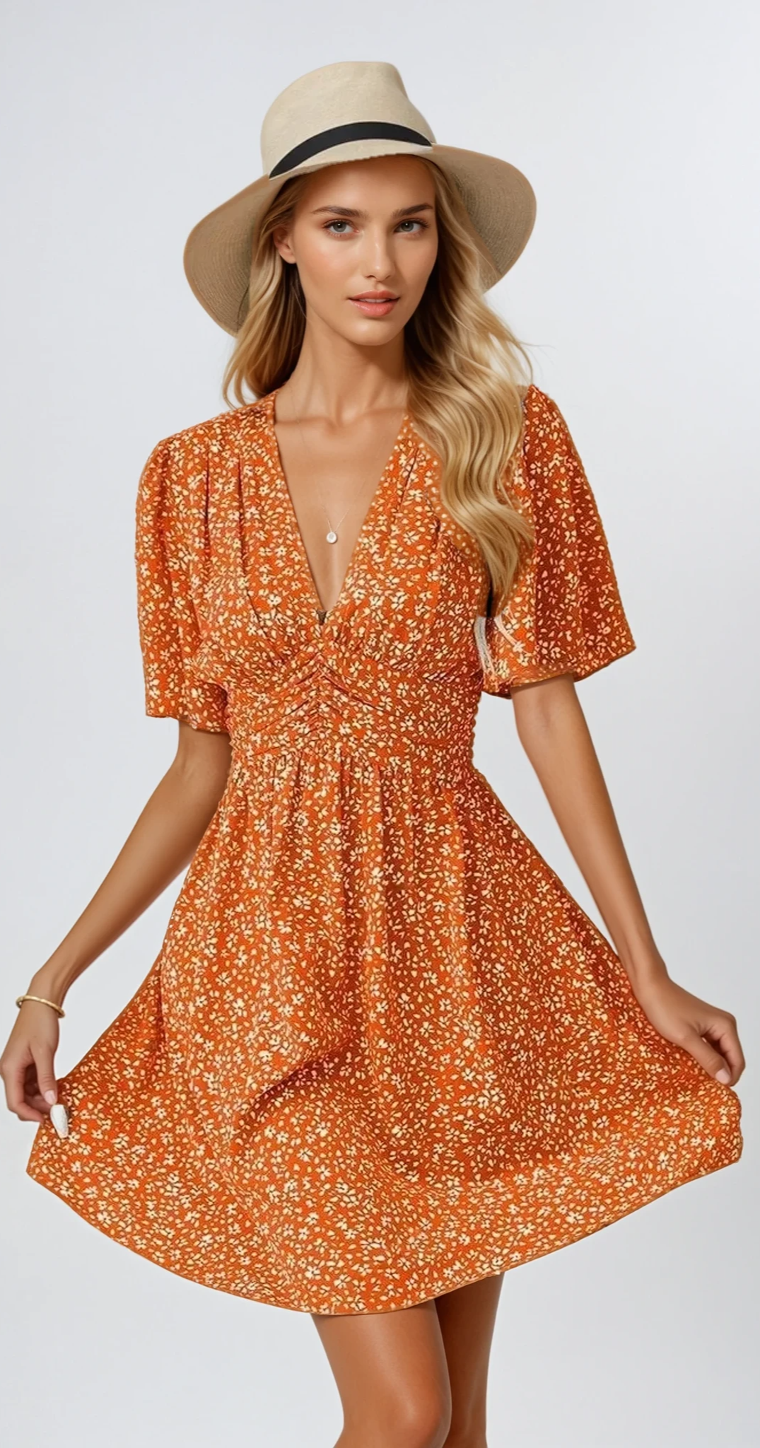 FLORAL V-NECK MINI DRESS – Sommerliches Kleid mit Blumenmuster und V-Ausschnitt