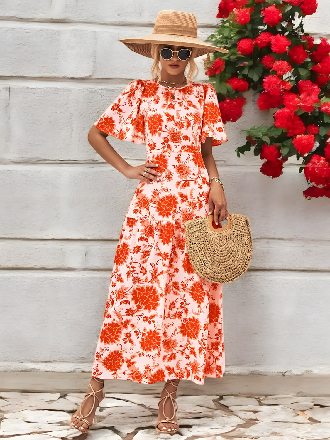 BLOOM HAVEN – Rückenfreies Sommerkleid mit Bindung