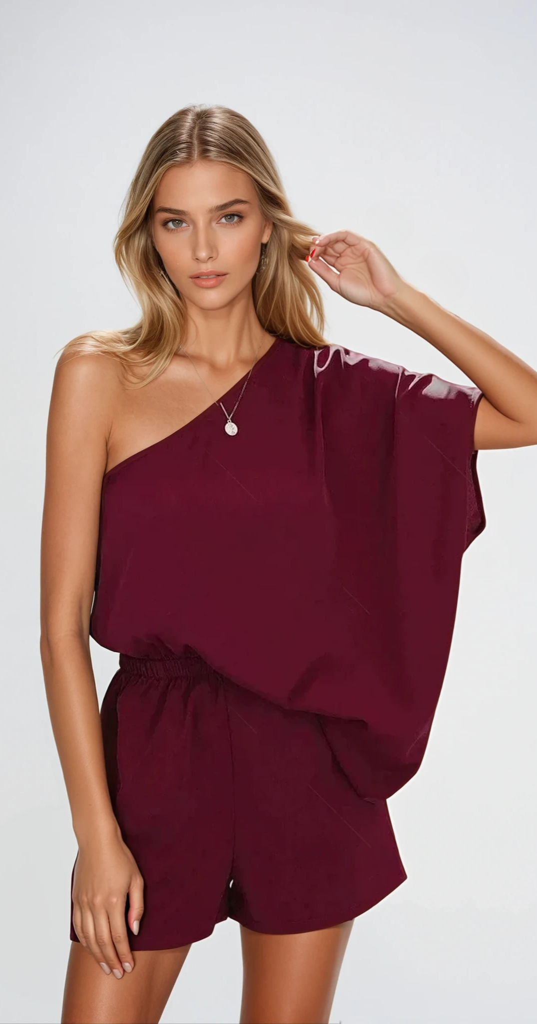 ASYMMETRISCHE BATWING-ÄRMEL ROMPER – Eleganter Jumpsuit für Sommerpartys