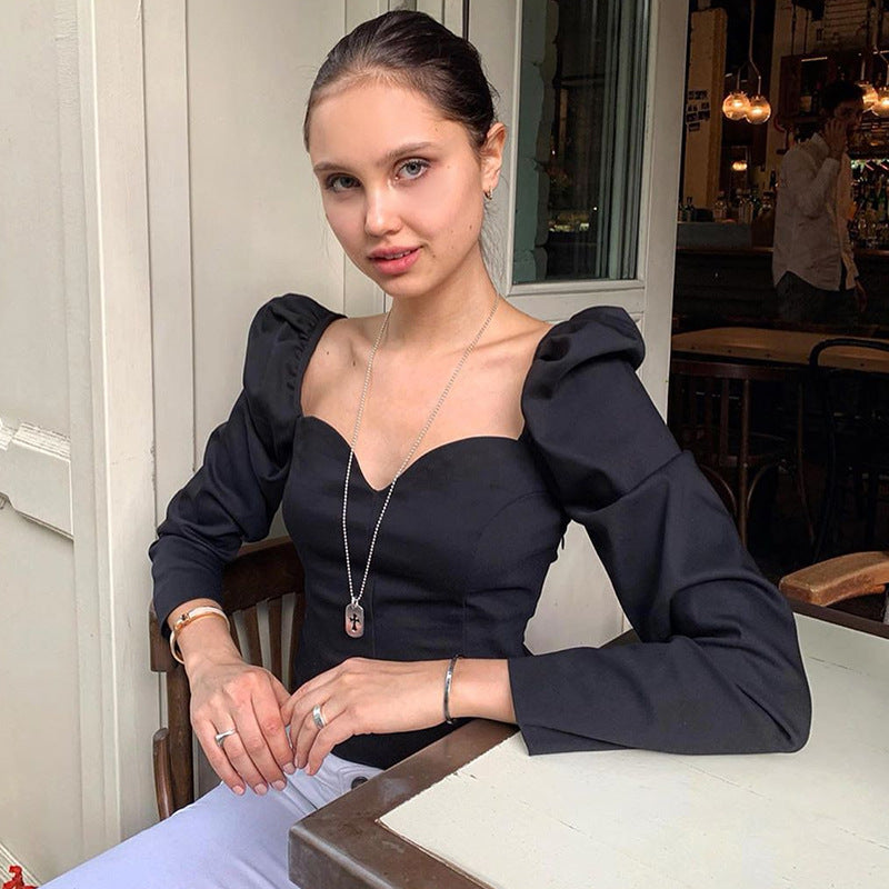 Bluse mit Puffärmeln und Herzausschnitt | Eleganz mit romantischer Note