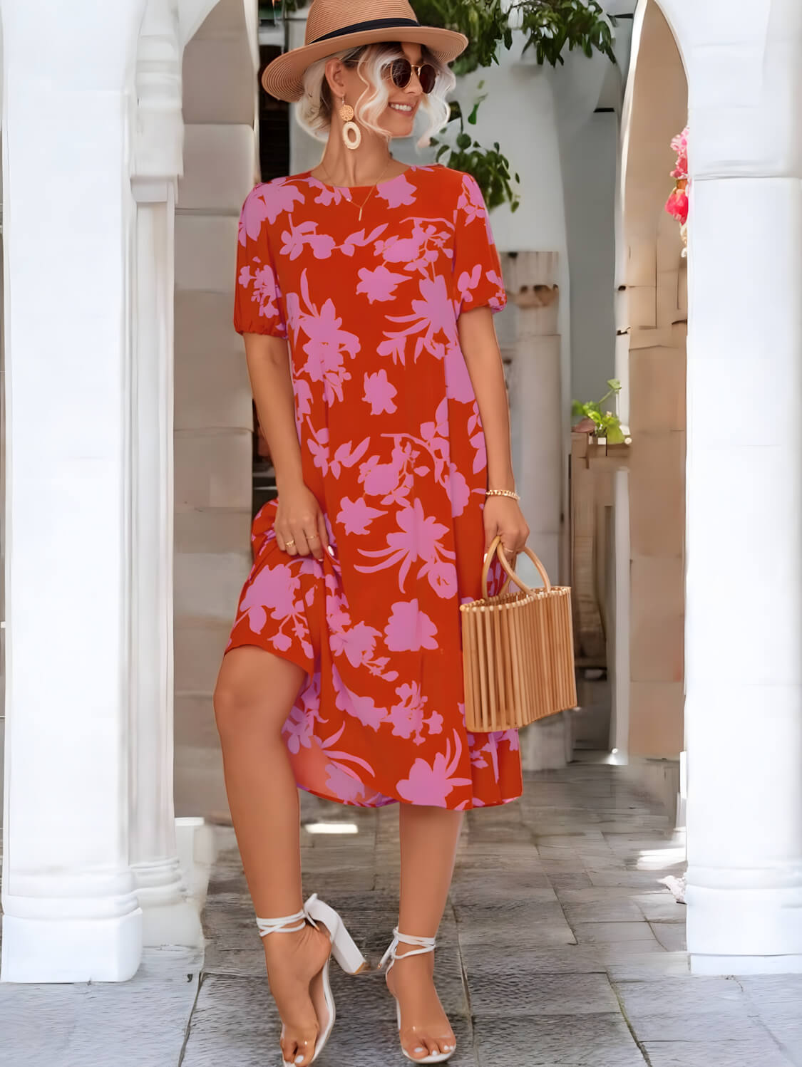 BLOSSOM ELEGANCE – Midi Kleid mit Puffärmeln und Blumenmuster