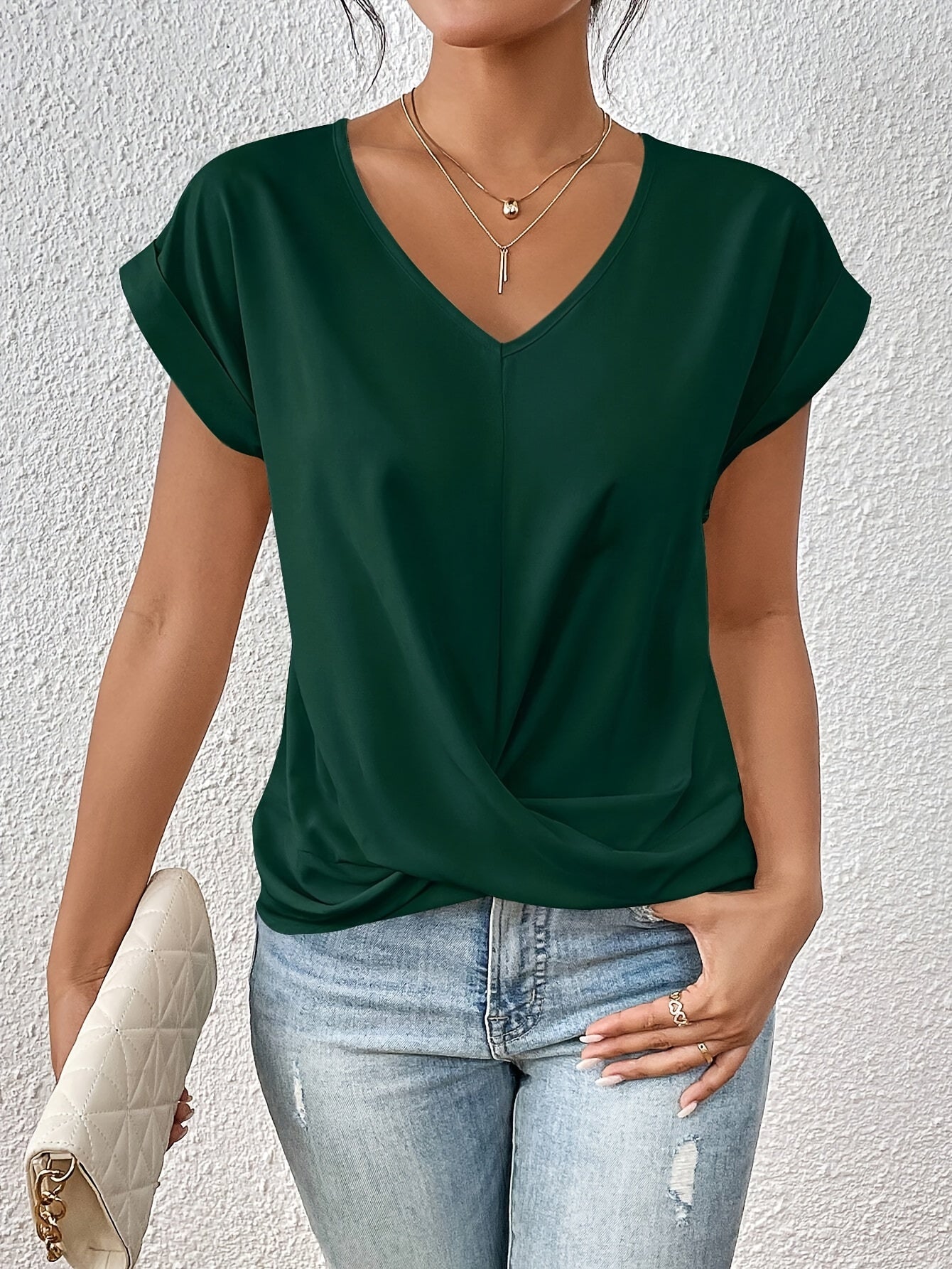 Gigi – Schickes Top mit Knoten und V-Ausschnitt