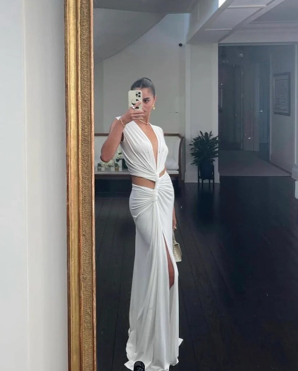 ELENA – Trendiges Sommerkleid mit V-Ausschnitt und Gürtel