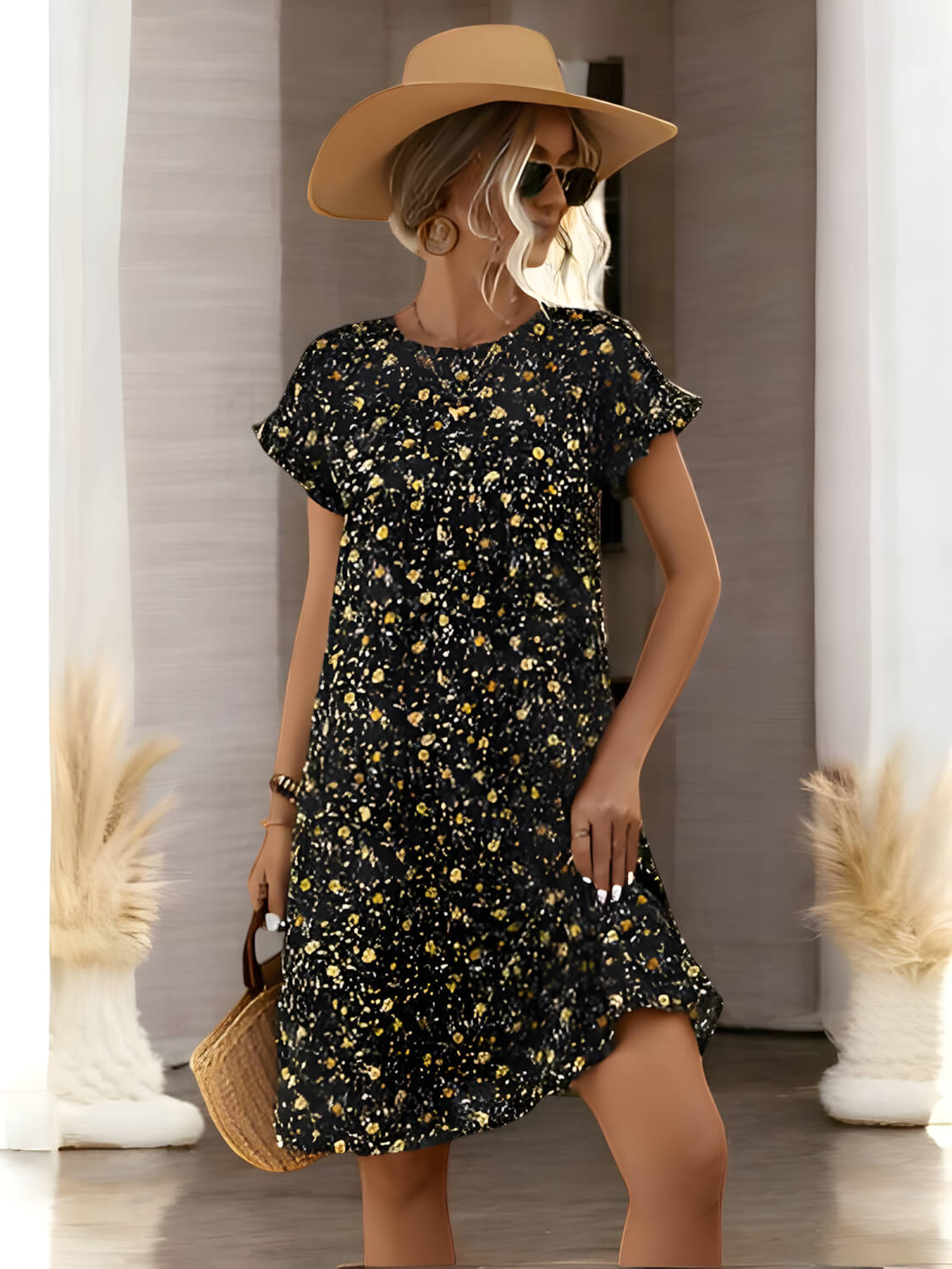OTILIA – Fließendes Sommerkleid mit Stufen und Blumenmuster