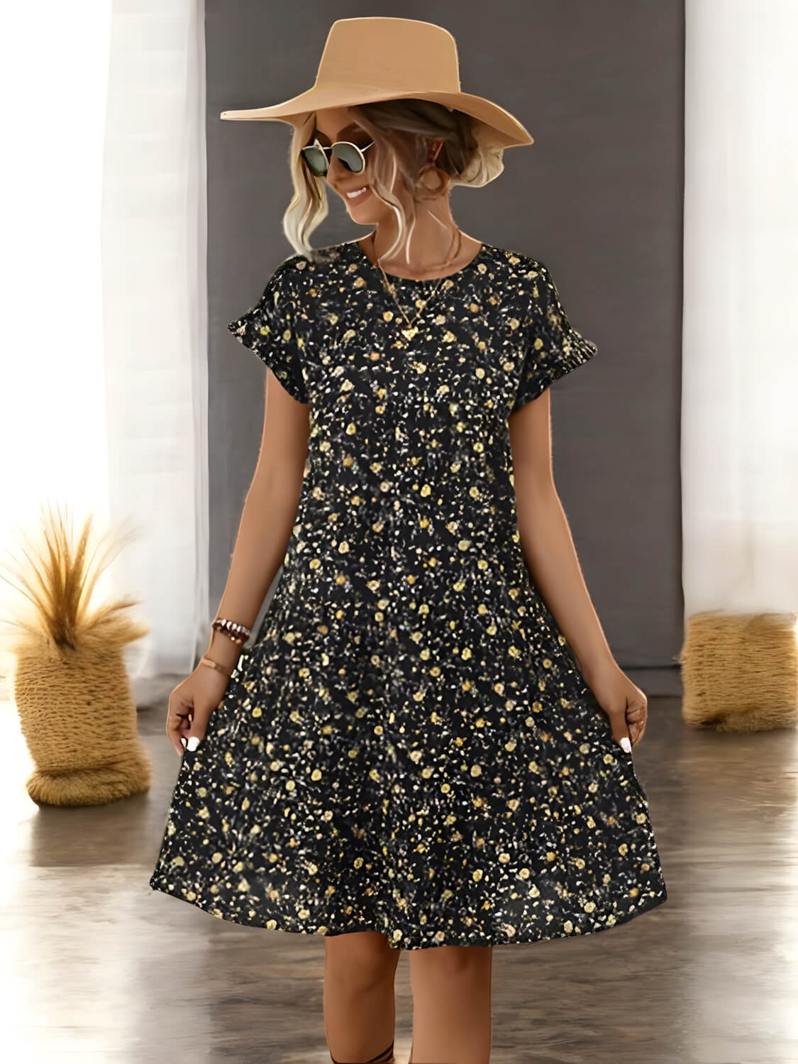 OTILIA – Fließendes Sommerkleid mit Stufen und Blumenmuster