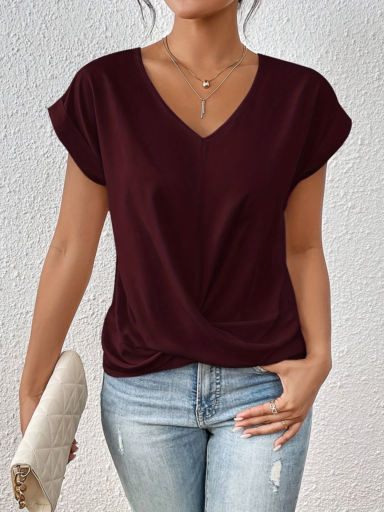 Gigi – Schickes Top mit Knoten und V-Ausschnitt
