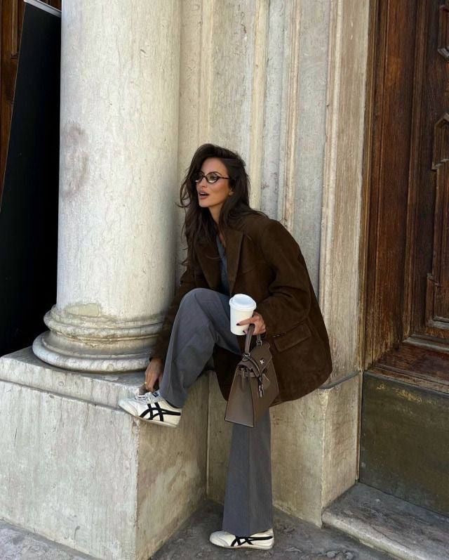 Braune Jacke in Wildleder-Optik | Eleganz und Komfort für kühle Tage