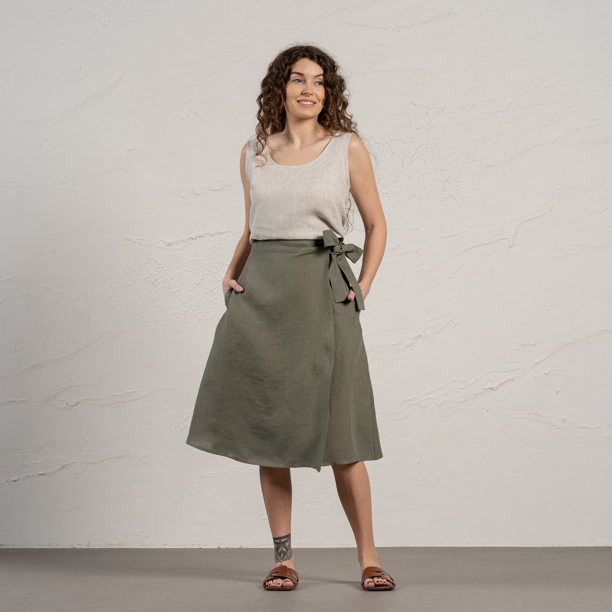 Damen Wickelrock Lang aus 100% Leinen mit Verstellbarem Gürtel und Knöpfen, Midi-Länge, Hoch geschnitten, Praktische Taschen-1