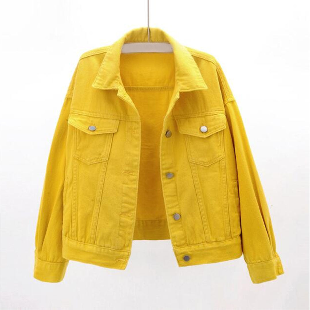 Chloe – Kurze und fröhliche Jeansjacke