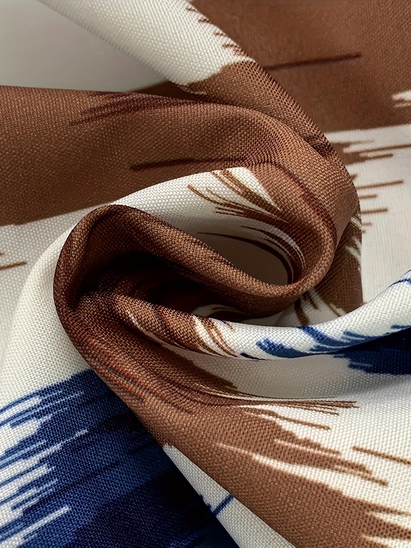 LIORA – Ikat Boho Maxikleid aus Baumwolle mit V-Ausschnitt