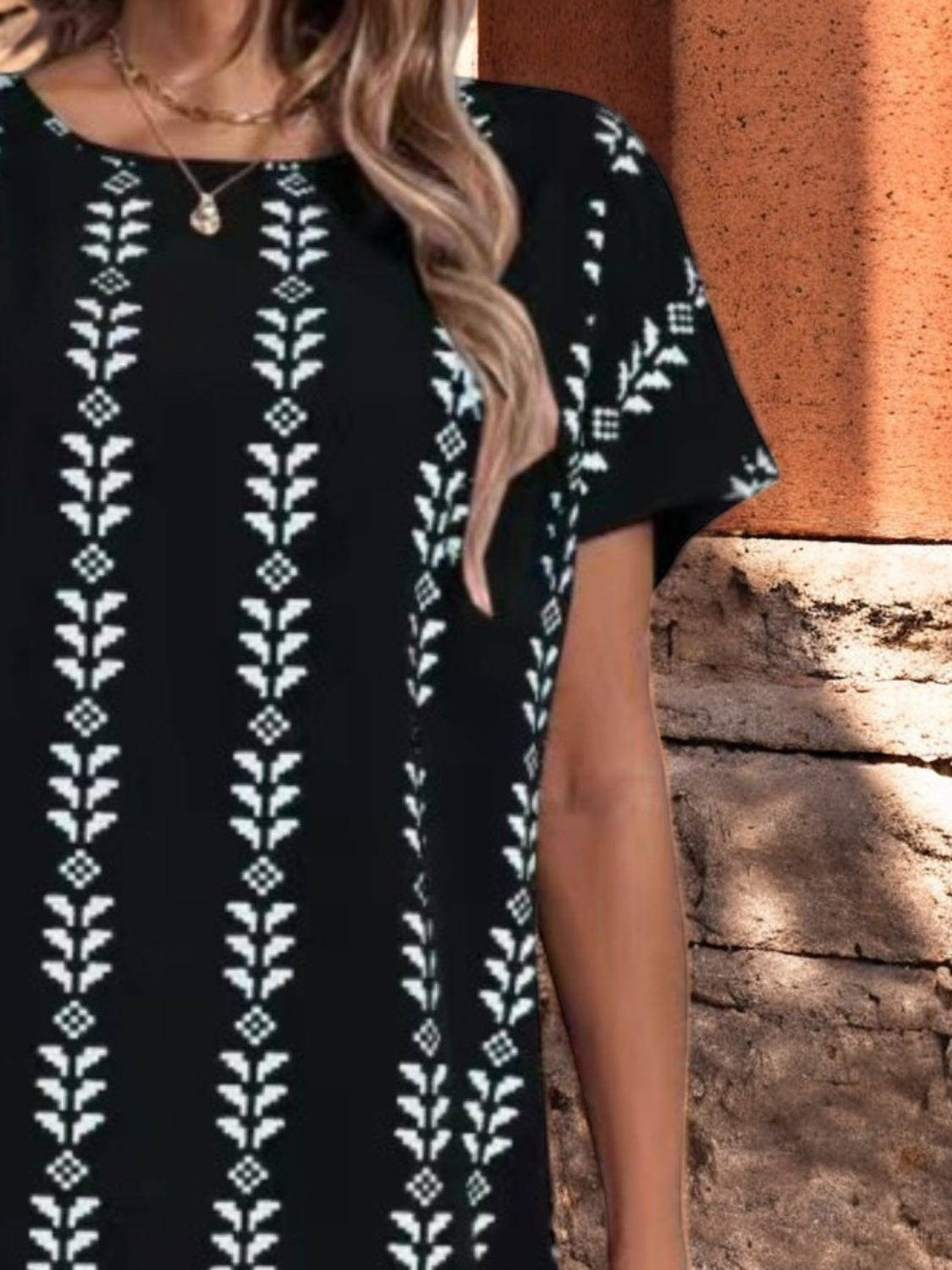 FLORAL CHARM – Kurzärmliges Sommerkleid mit Blumenmuster