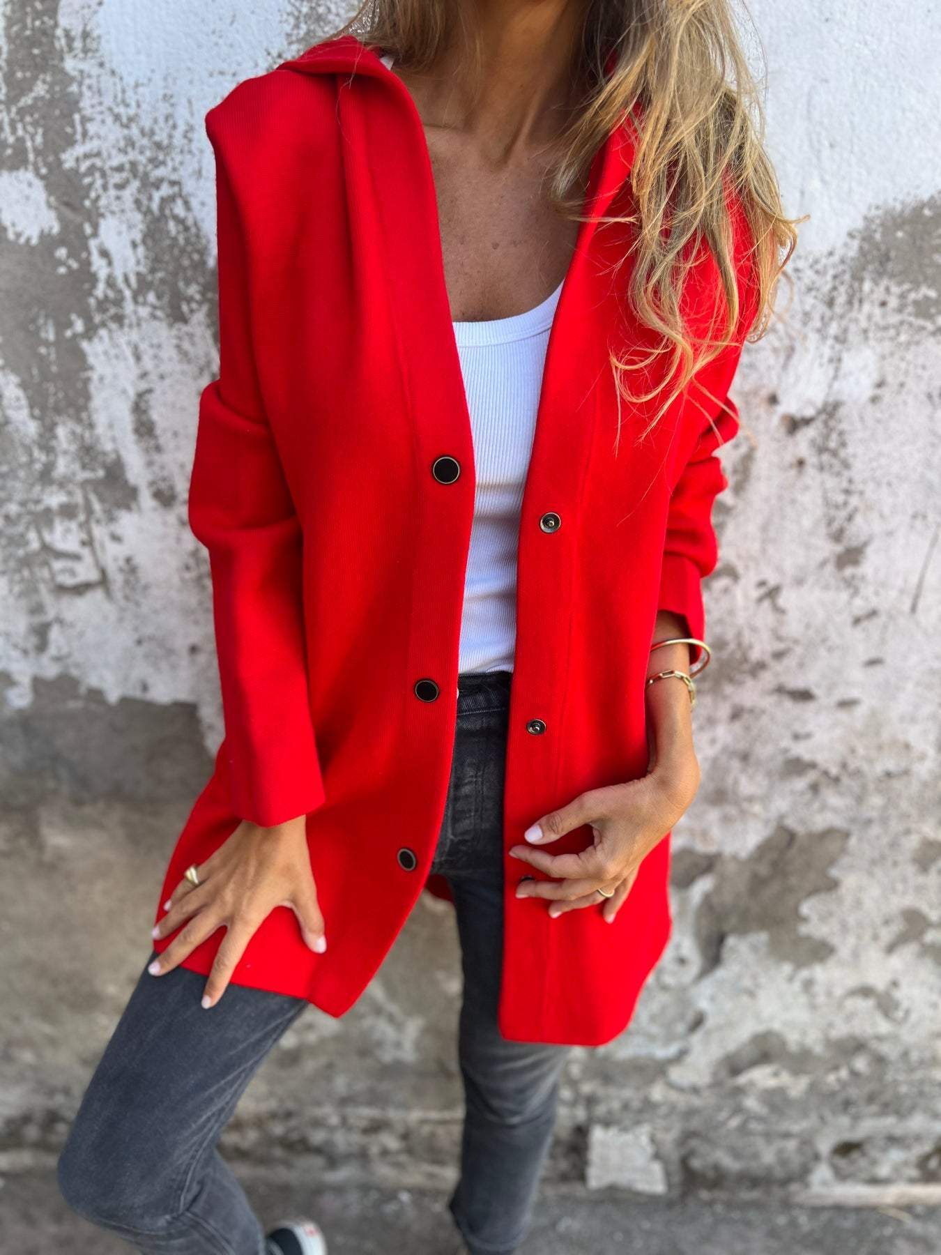 Norah – Lässige einreihige Kapuzenjacke für Damen