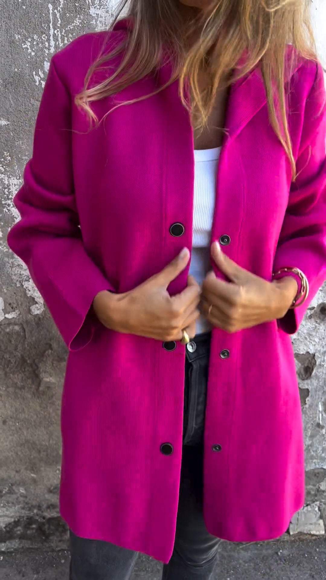 Norah – Lässige einreihige Kapuzenjacke für Damen