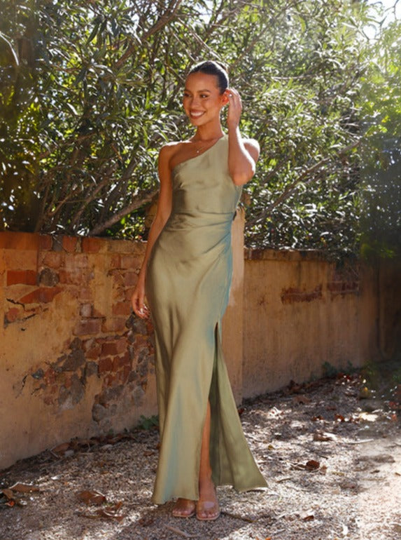 AVERY – Sexy Maxikleid mit V-Ausschnitt und Schlitz