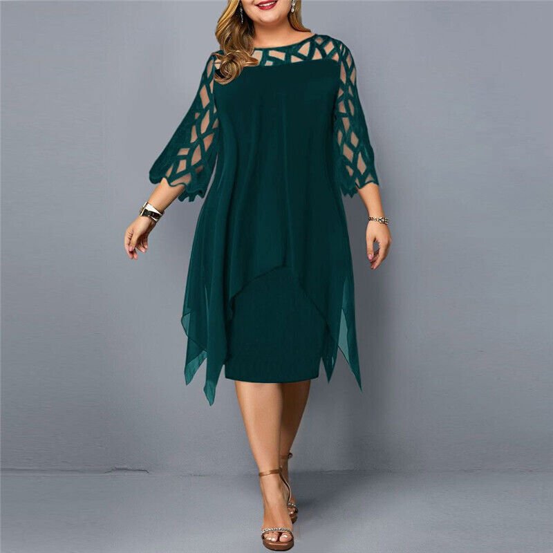CURVY CHIC – Fließendes Midi-Kleid in Übergröße