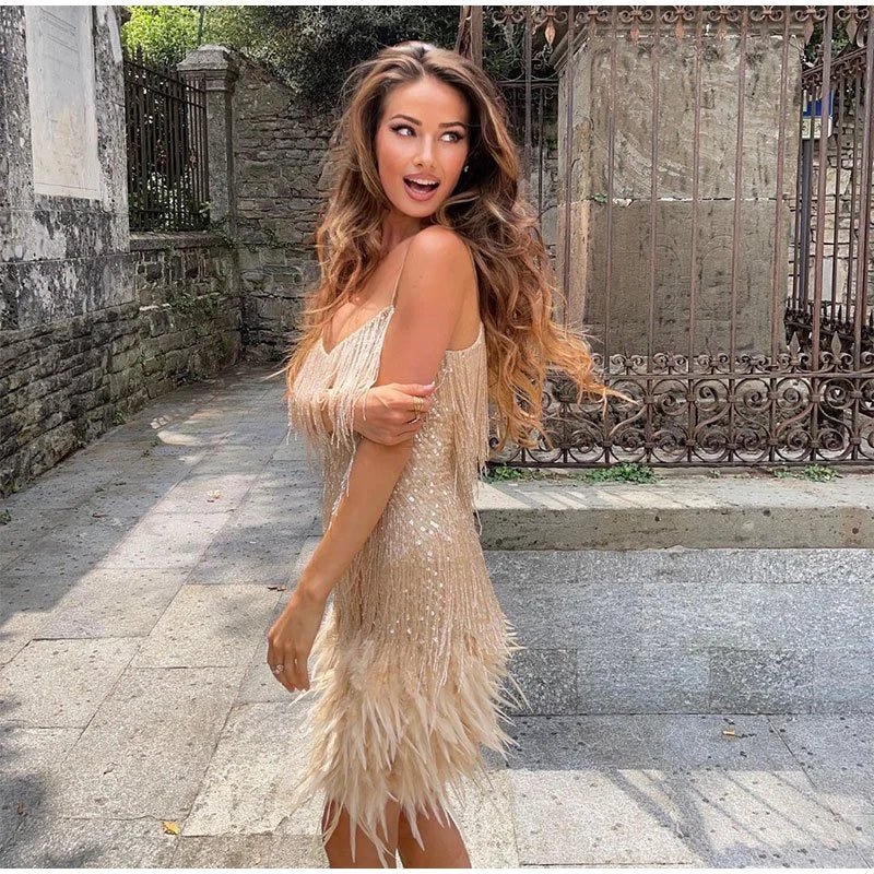 GIA – Stilvolles Midi-Kleid mit V-Ausschnitt und Gürtel