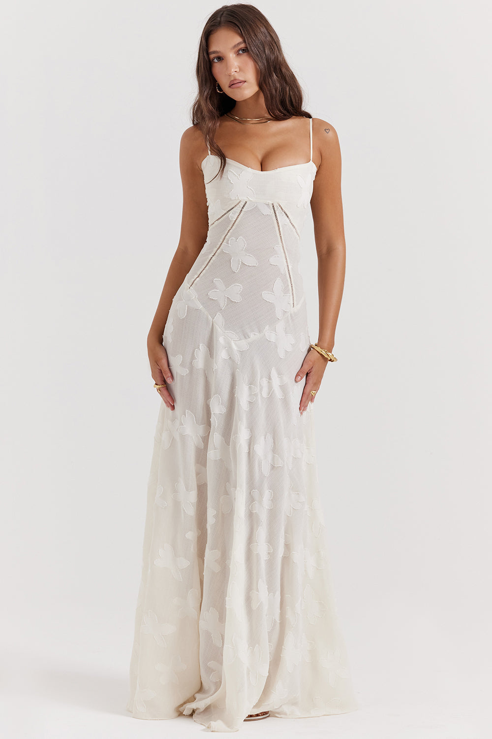 ELEGANT CHIC MAXIKLEID – Elegantes Kleid mit V-Ausschnitt und Flügelärmeln