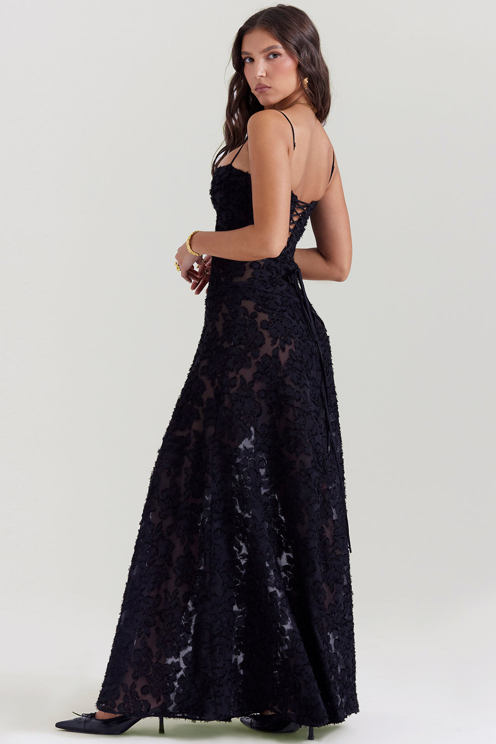 ELEGANT CHIC MAXIKLEID – Elegantes Kleid mit V-Ausschnitt und Flügelärmeln