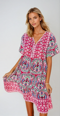 TROPICAL BLISS – Sommerkleid mit Bindeband und Druckmuster