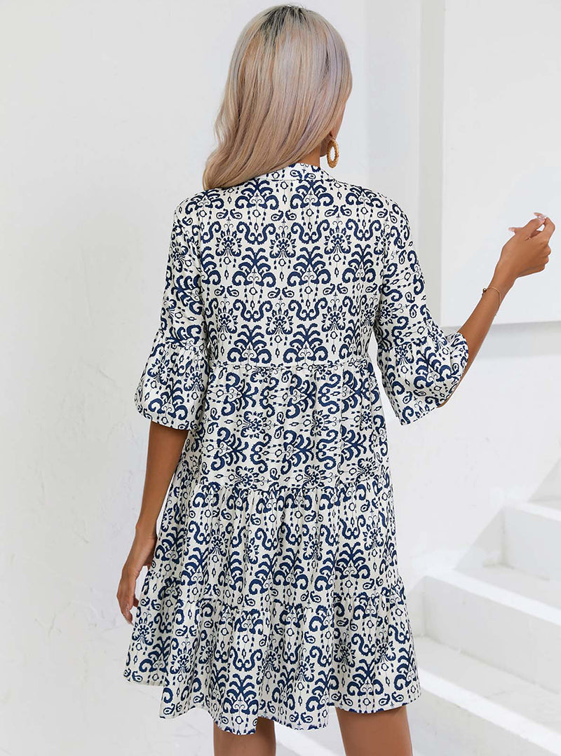 Blusenkleid mit Muster und hoher Taille | Luftige Leichtigkeit für warme Tage