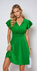 FLIRTY FLUTTER – Sommerkleid mit V-Ausschnitt und Rüschen