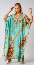 LYRA – Leoparden Blumen Maxi Kleid für Sommerlooks