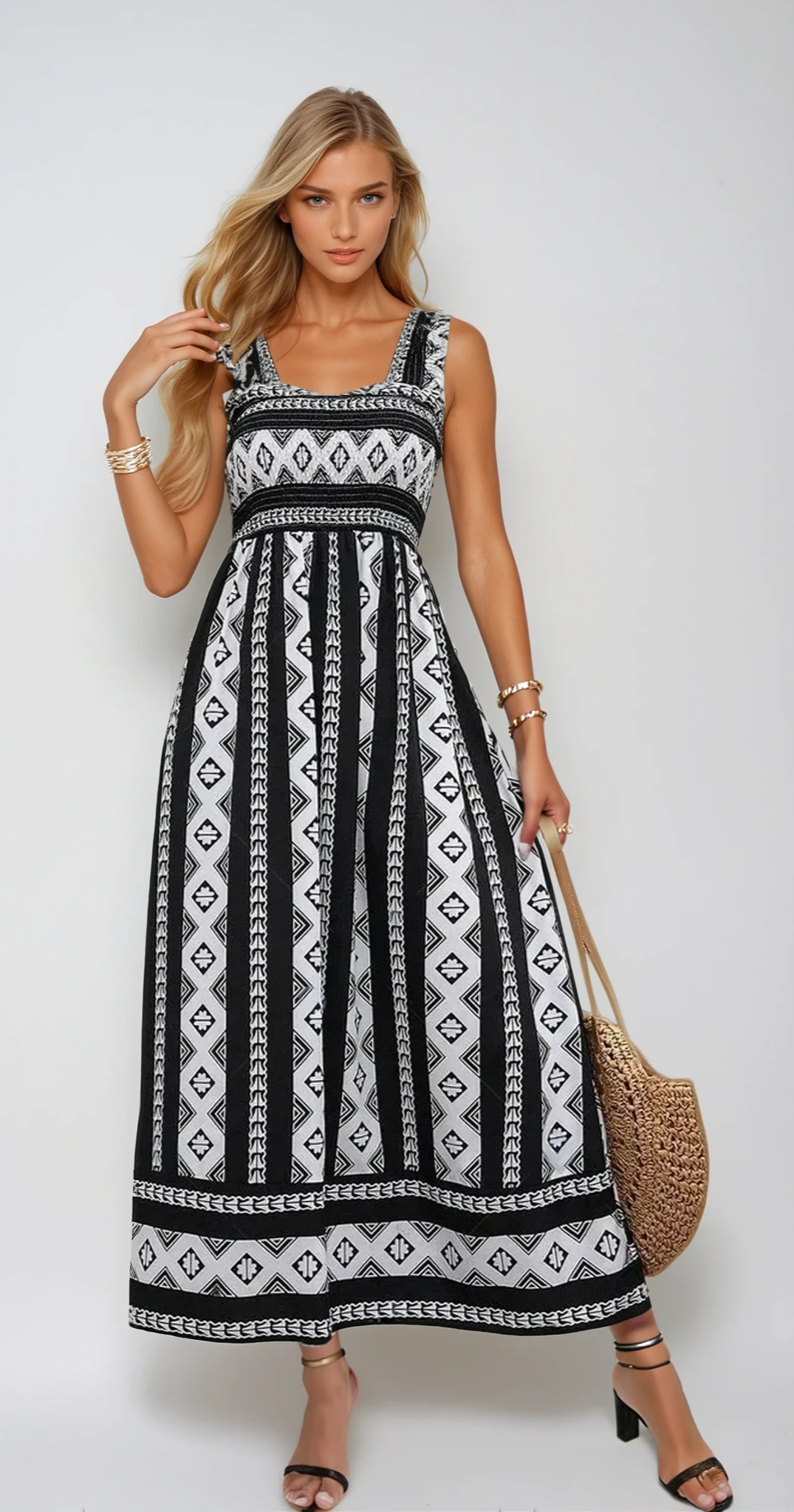 SOMMERBLÜTE – Maxikleid mit Quadrat-Ausschnitt und Druck
