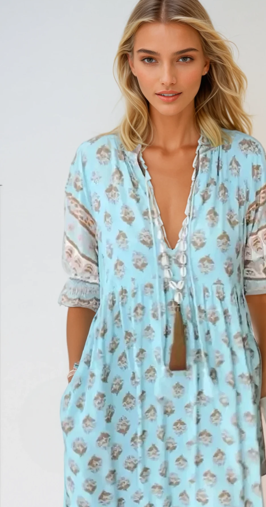 SERENE – Boho Chic Sommerkleid mit V-Ausschnitt und Leinenstoff
