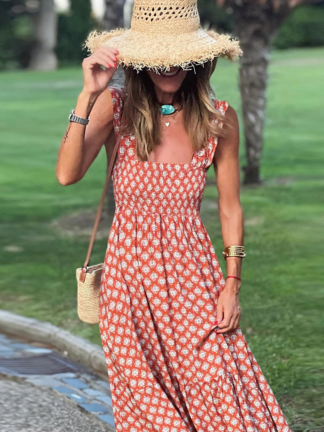 SUNNY DAYS – Smocked Ärmelloses Sommerkleid für Damen