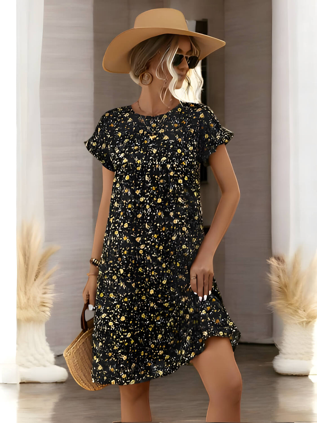 OTILIA – Fließendes Sommerkleid mit Stufen und Blumenmuster