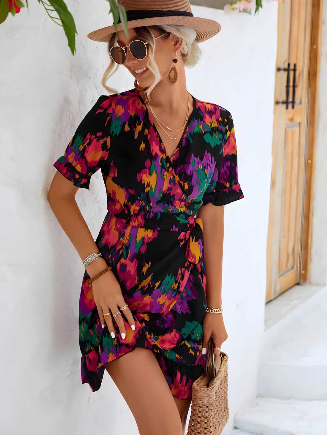 BLOOM – Kleid mit Flügelärmeln und Taillengürtel