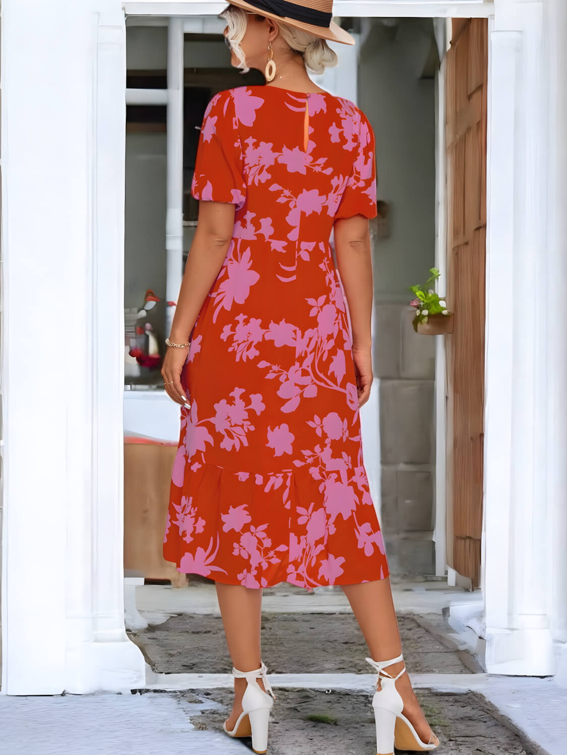 BLOSSOM ELEGANCE – Midi Kleid mit Puffärmeln und Blumenmuster