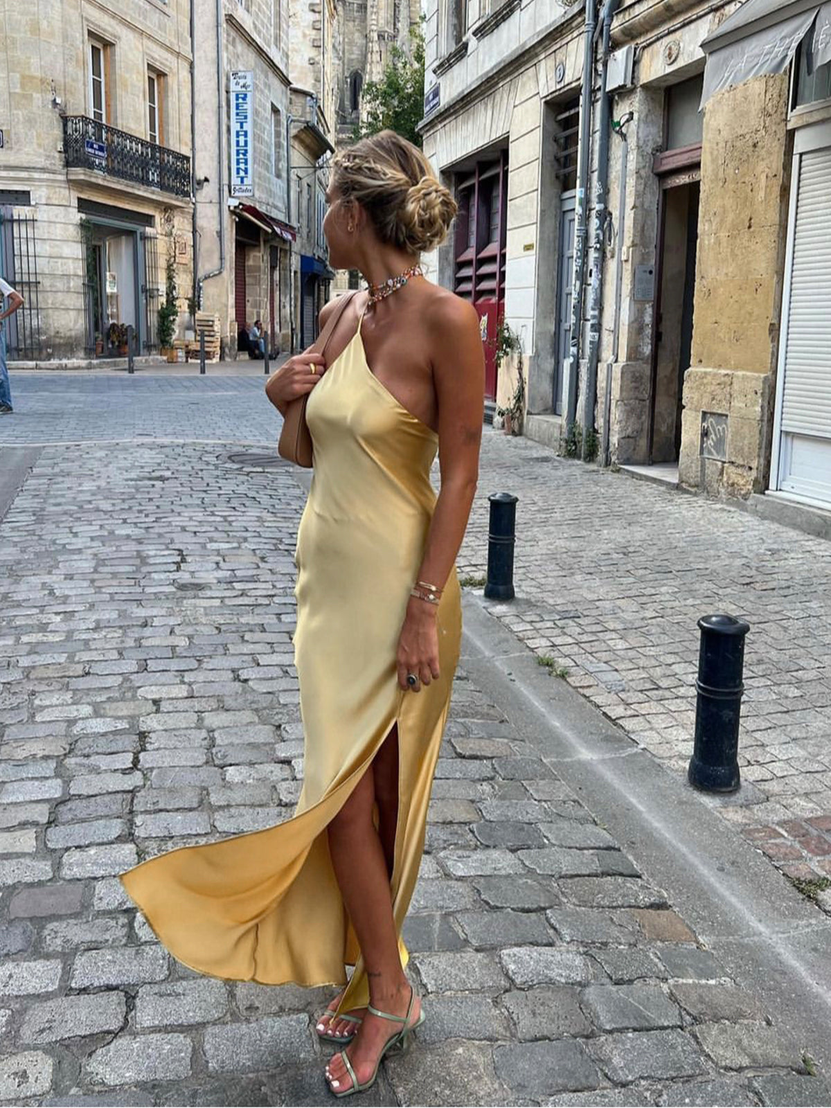 Maxikleid Schwarz Rückenfrei Damen Festlich für Hochzeitsgast aus Satin, Ärmellos, Sexy Design-1