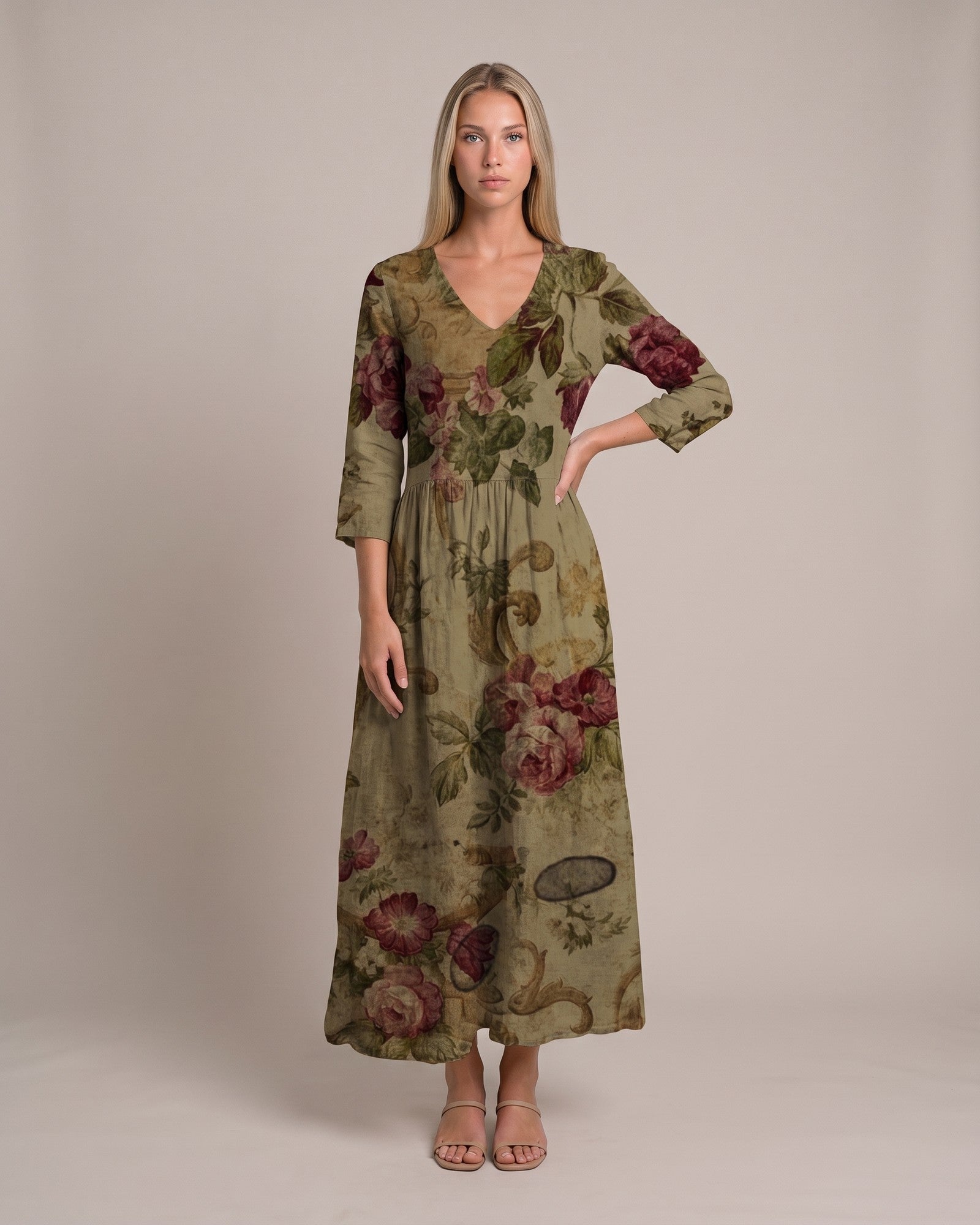 Model im Cella Maxikleid - Beige Vintage - zweite Ansicht