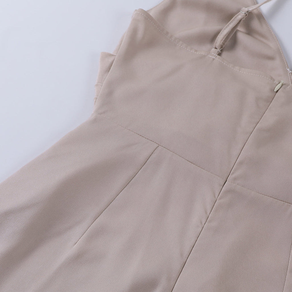 CLAIRE – Elegantes Kleid mit V-Ausschnitt und Taillengürtel