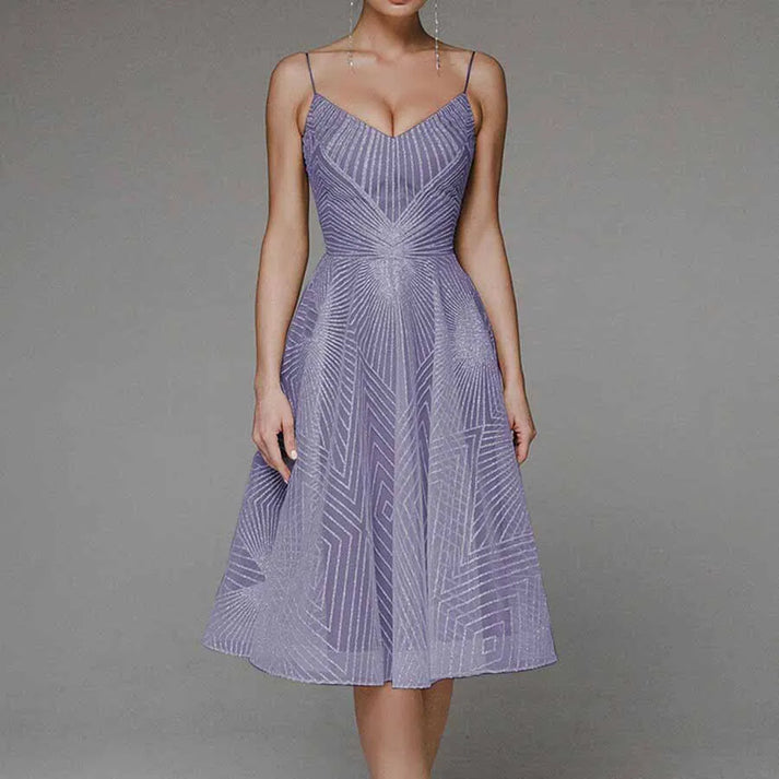 Loren – Elegantes Rückenfreies Kleid Für Stilvolle Auftritte