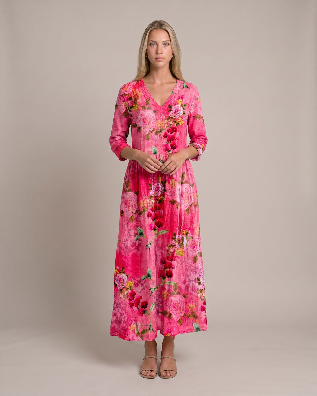 Model im Cella Maxikleid - Helles Fuchsia - zweite Ansicht