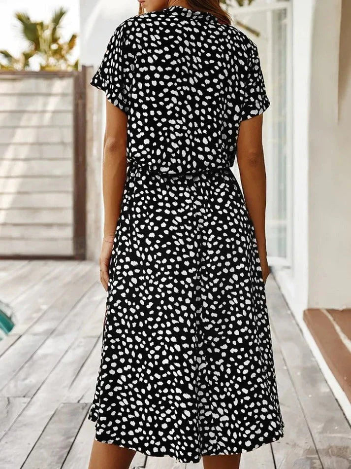ZARAH – Boho Midi Kleid mit Blumenmuster und V-Ausschnitt