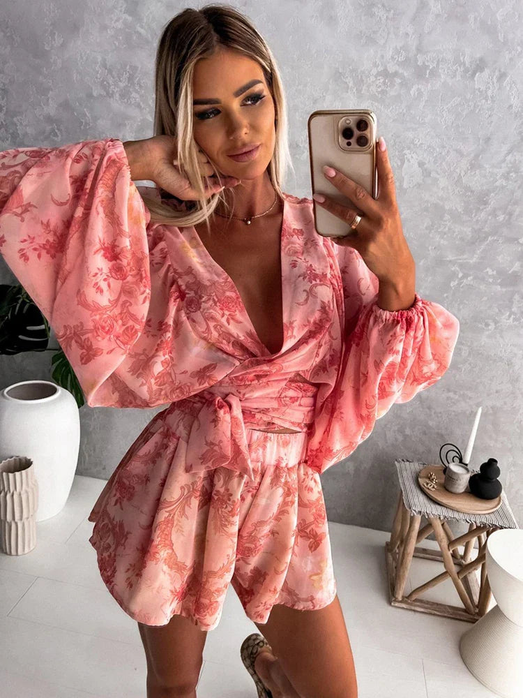 LANA – Sexy Sommer Jumpsuit mit Tiefem V-Ausschnitt
