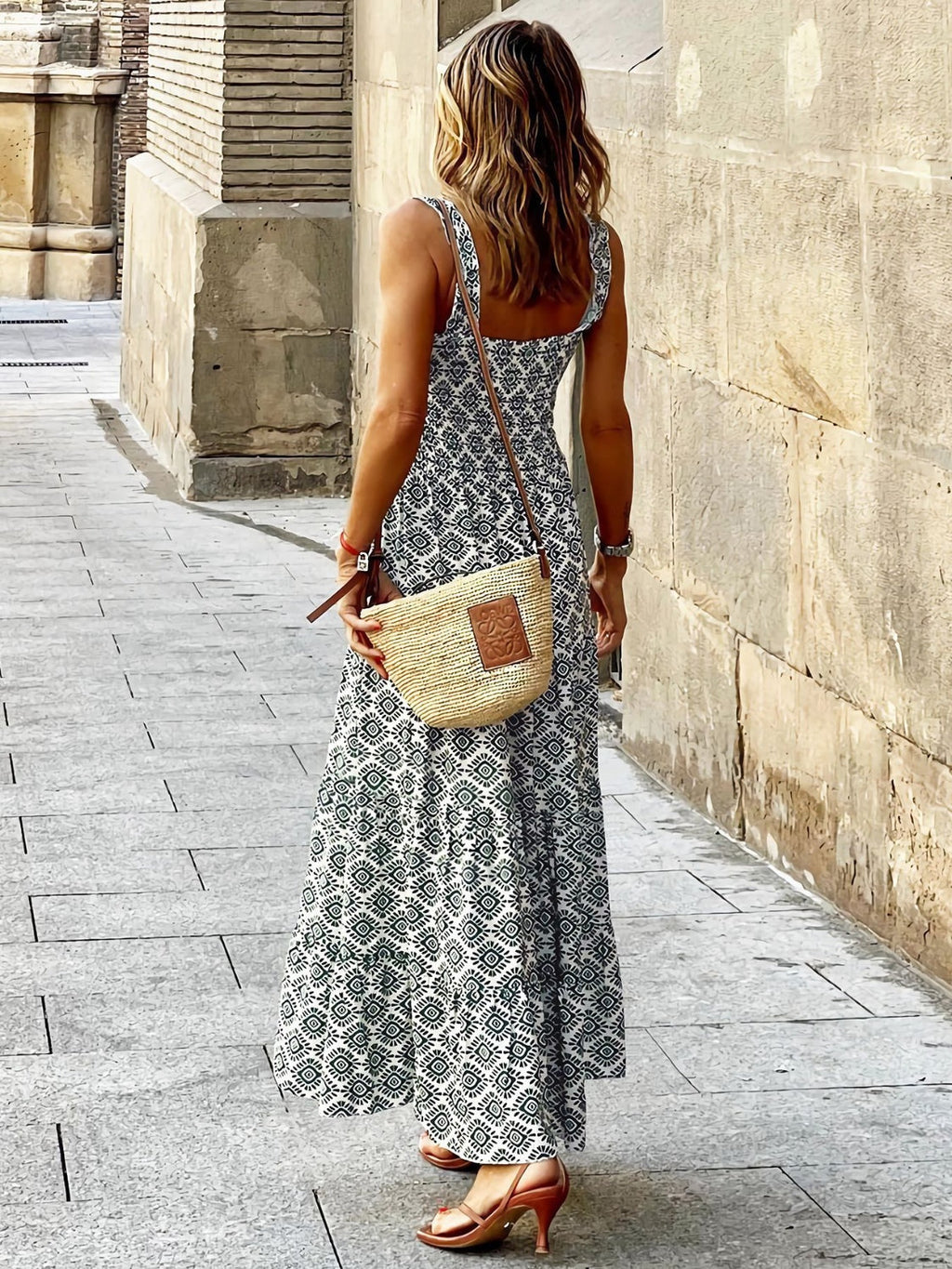SUNNY DAYS – Smocked Ärmelloses Sommerkleid für Damen