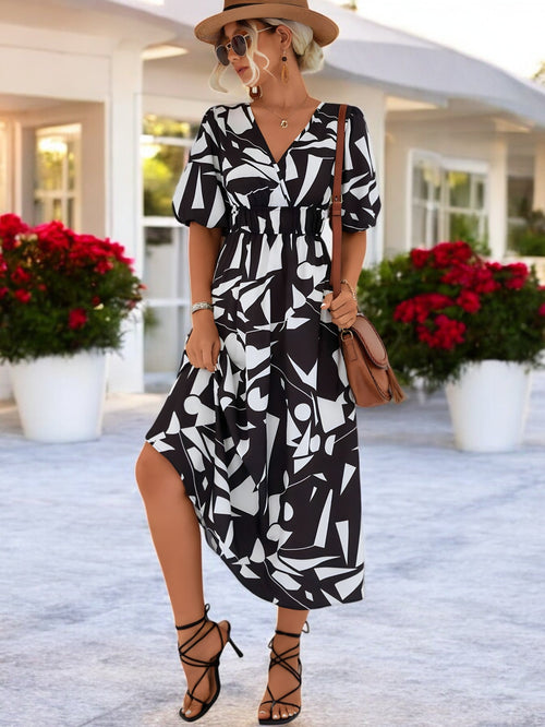 BREEZY CHARM – Bedrucktes Kleid mit Ballonärmeln