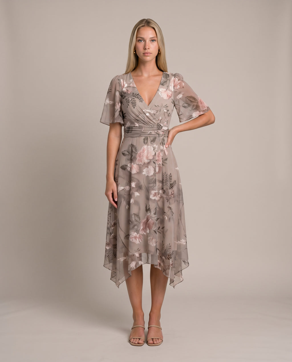 Grace Sommerkleid für Damen in Holzkohle, Chiffonkleid mit Blumenmuster