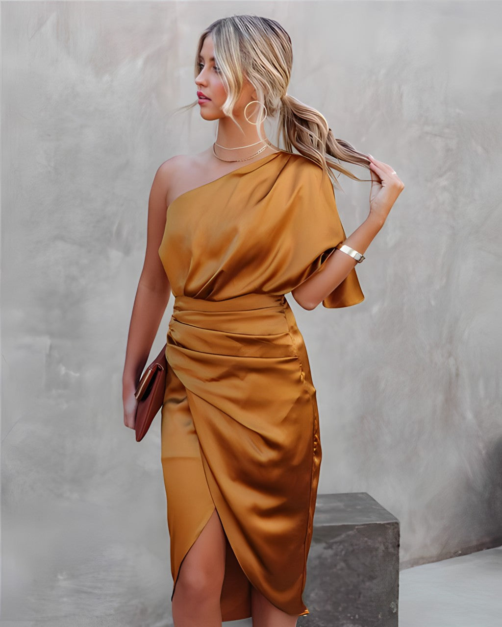 ARIANA – Seiden Cocktailkleid mit Spaghettiträgern