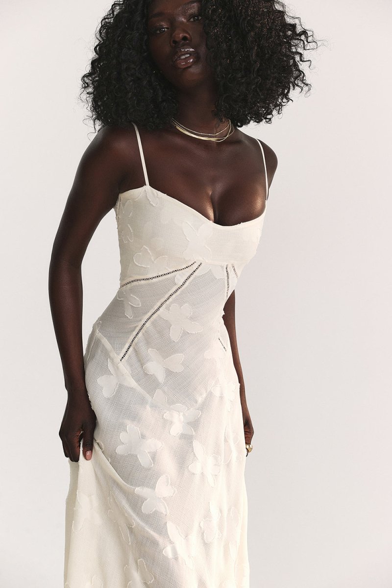 Elegantes und leichtes Sommerkleid