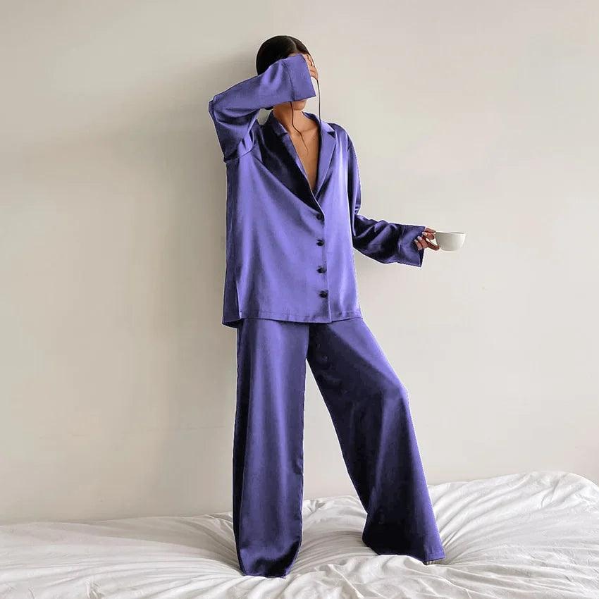 Nachtwäsche-Set aus Satin in Übergröße